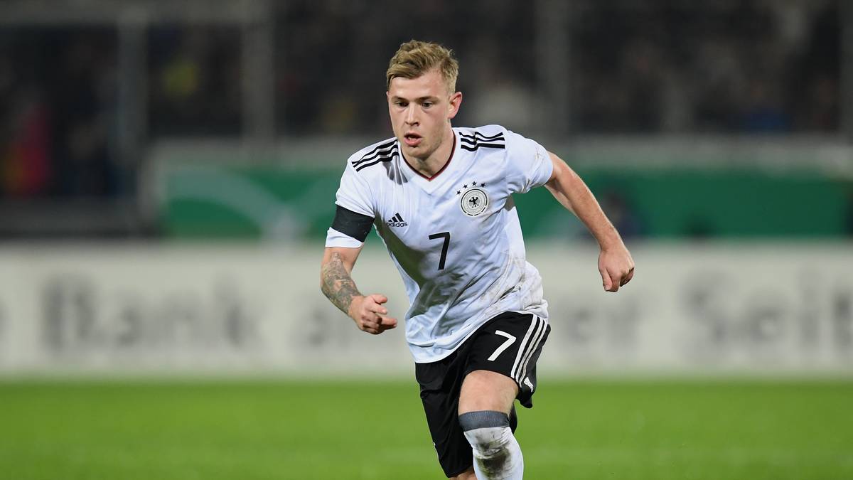 MAX MEYER (FC Schalke): Kämpfte sich auf Schalke als defensiven Mittelfeldspieler wieder ins Blickfeld der Nationalelf, wo Löw aber zuletzt nicht wirklich solch einen Spielertyp vermisste