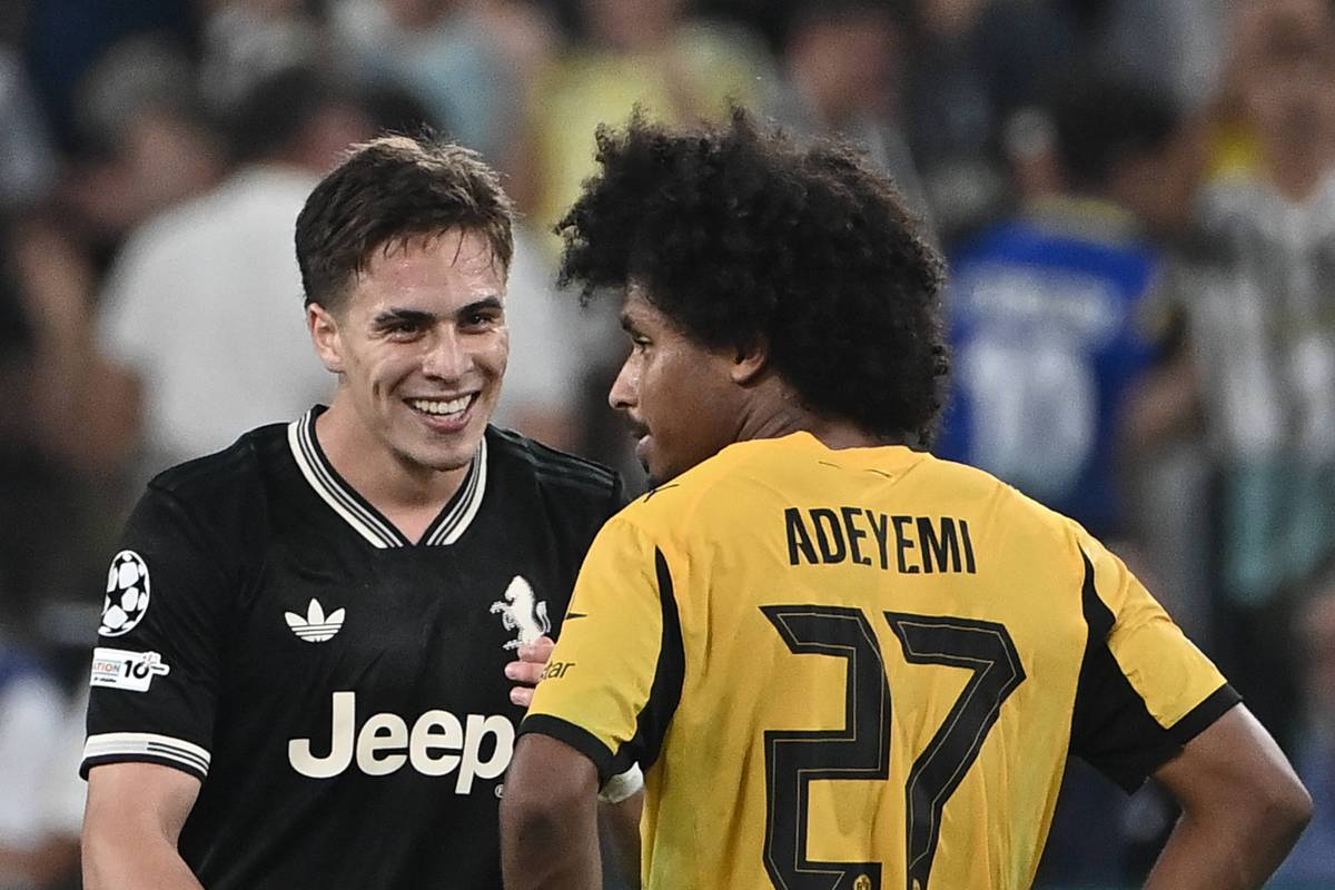 Während des Spiels zwischen Borussia Dortmund und Juventus führen Karim Adeyemi und Juves Kenan Yildiz einen Smalltalk. Der BVB-Profi verrät, was dahintersteckt.