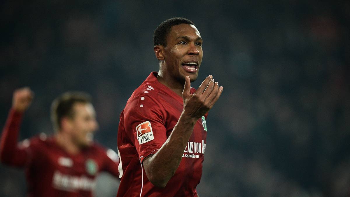 Hannover 96 v SC Paderborn 07 - Bundesliga