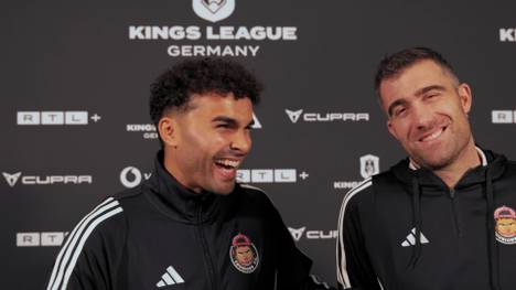 Im Rahmen der KINGS League arbeiten Influencer Younes Zarou und Ex-BVB-Verteidiger Sokratis zusammen. Ein Thema im SPORT1-Interview ist natürlich auch der Klassiker zwischen Bayern und Dortmund.