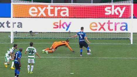 Inter Mailand verspielt gegen Sassuolo Calcio zweimal eine Führung. Roberto Gagliardini fabriziert einen unglaublichen Fehlschuss.