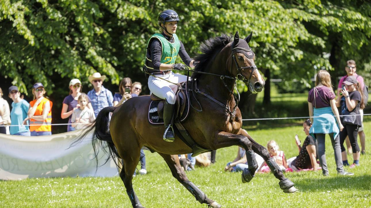 Luhmühlen: Krajewski mit Doppelführung