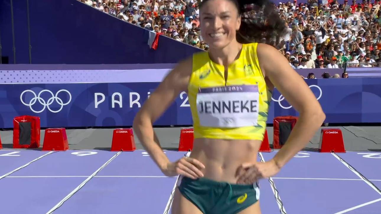 Michelle Jenneke tanzt vor ihrem Start bei Olympia 2024