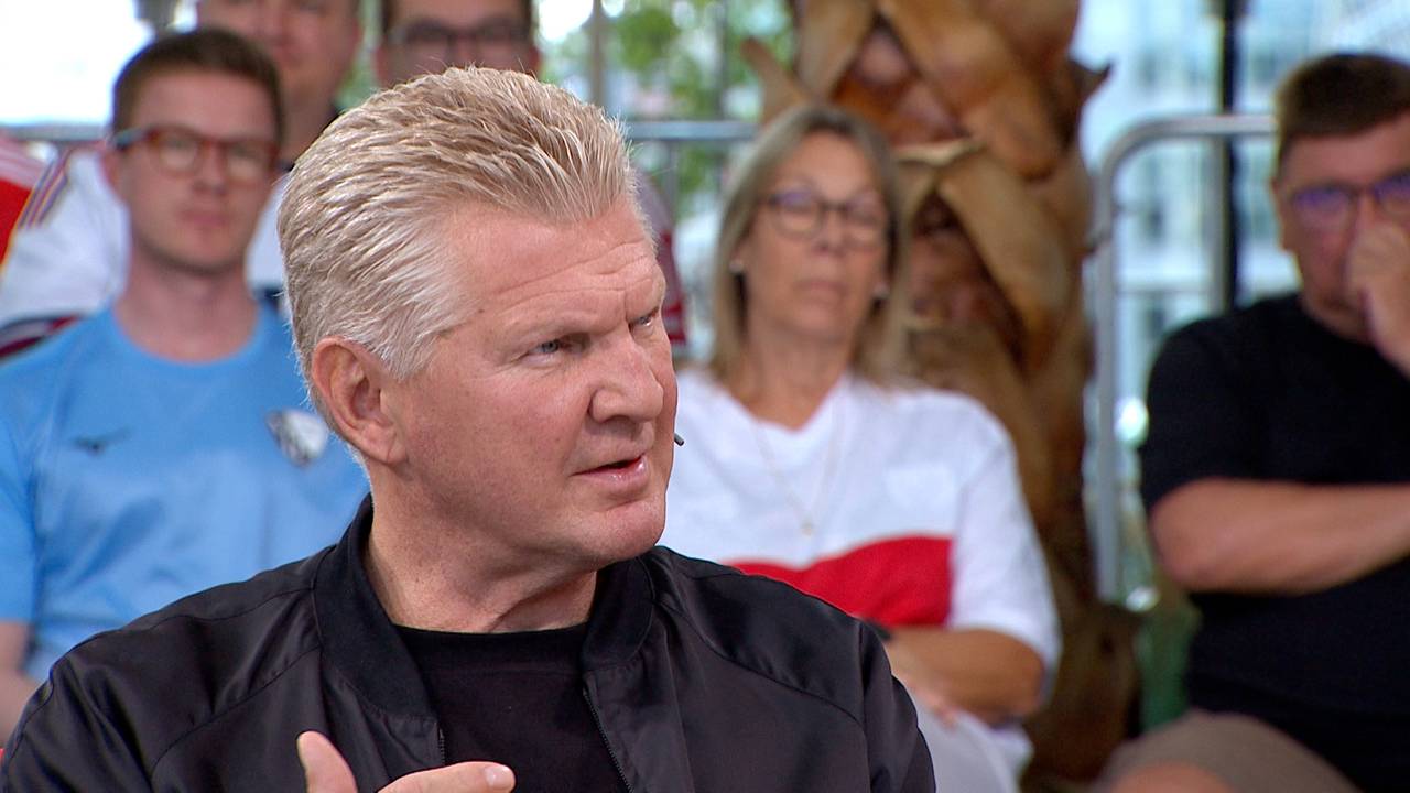 Fast drei Minuten holt Effenberg zu Musiala aus