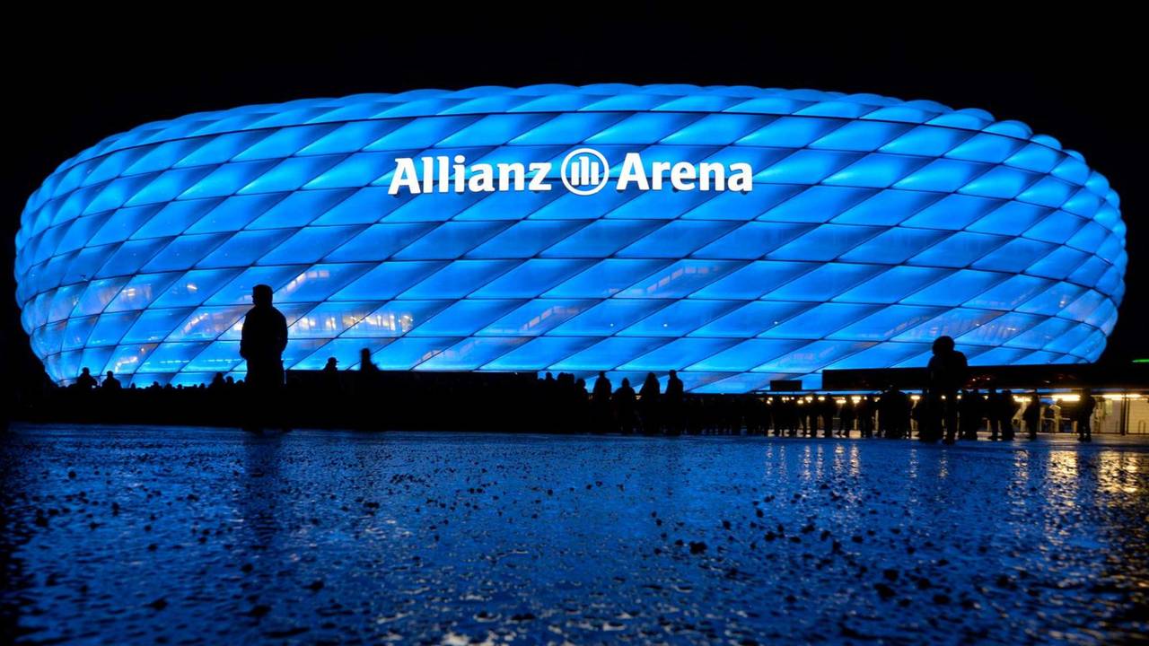 FC Bayern: Allianz Arena erstrahlt am Samstag in Blau