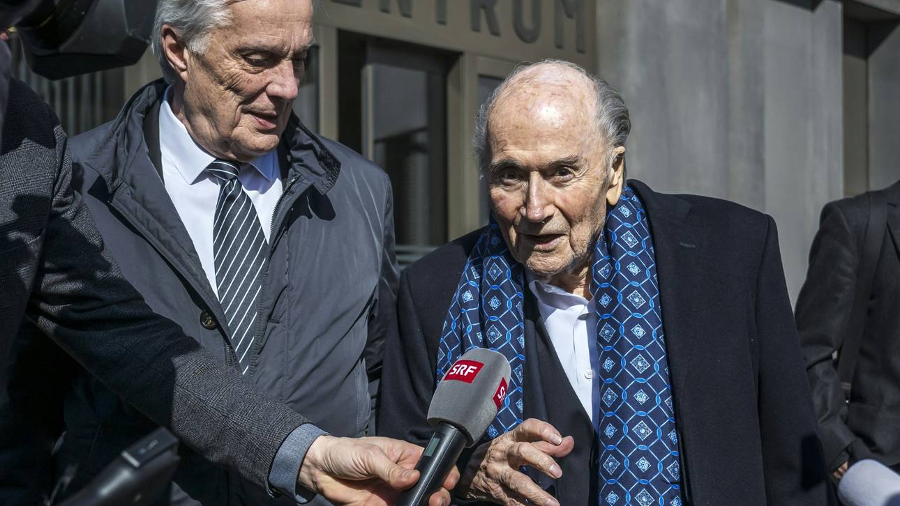 Verteidiger fordern Freispruch für Blatter und Platini