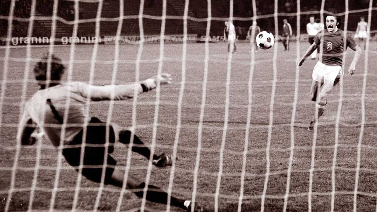 Antonin Panenka schreibt im EM-Finale 1976 gegen Deutschland Fußball-Geschichte
