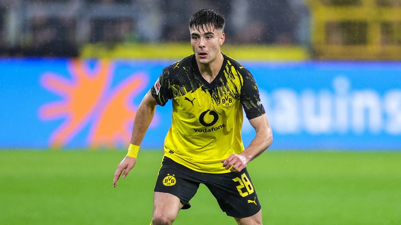 Medien: Chelsea holt Anselmino aus Dortmund zurück