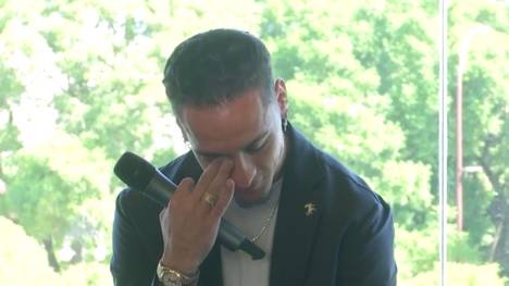 Antony wird bei seiner Vorstellung bei Real Betis emotional, als er über seine schwierige Zeit bei Manchester United spricht. Der Brasilianer bezeichnet seinen Wechsel nach Sevilla als Erfüllung eines Traums.