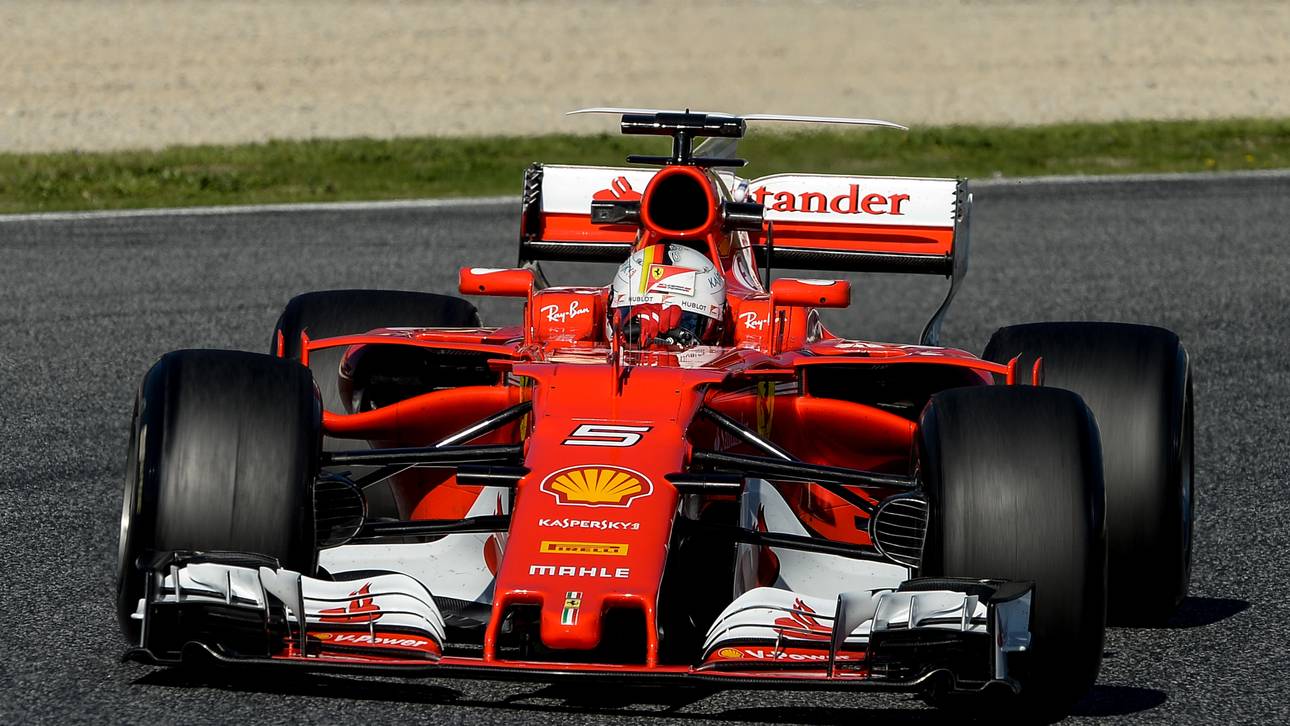 Vettel tauft seinen neuen Ferrari