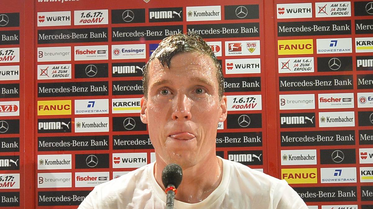 Und kehrt sofort zur Sachlichkeit zurück