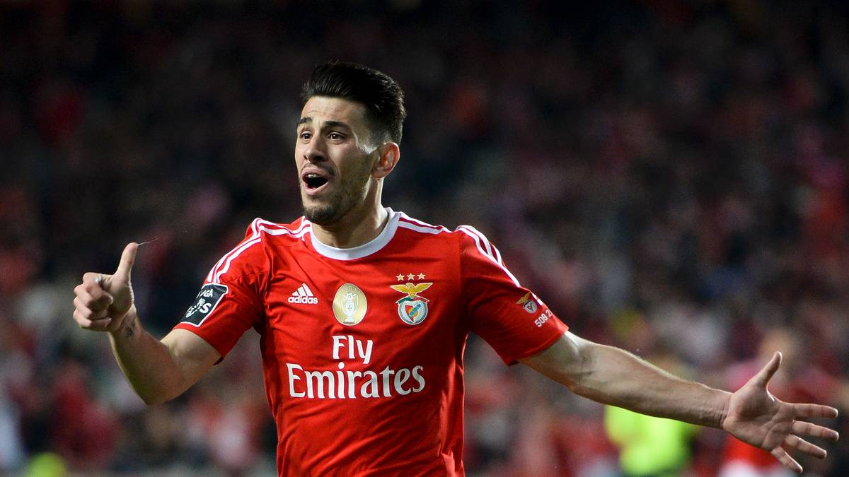 ZENTRALES MITTELFELD: PIZZI - Der Dauerbrenner stand in allen Liga- und Champions-League-Spielen auf dem Platz, in der Liga schon mit 14 Torbeteiligungen. Weiß zudem, wie man in Europa Titel gewinnt, triumphierte 2012 mit Atletico Madrid in der Europa League
