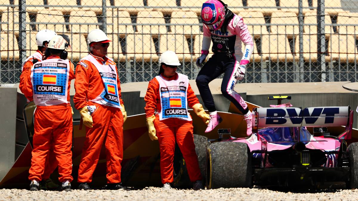 PLATZ 15: LANCE STROLL (9 Strafpunkte) - Deutlich fleißiger beim Strafpunkte sammeln ist da schon der Kanadier Stroll. In gerade einmal zweieinhalb Jahren sind es bereits neun Punkte. Da ihm das Geld seines Vaters wohl weiter einen Platz in der Formel 1 sichern wird, dürfte er in den nächsten Jahren noch einen Sprung nach vorne machen