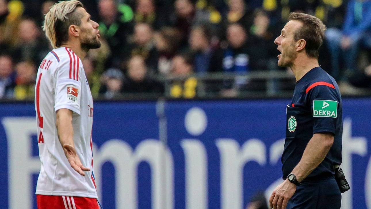 Valon Behrami diskutiert mit Peter Gagelmann