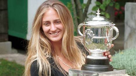 Mary Pierce nach dem Gewinn der French Open 2000