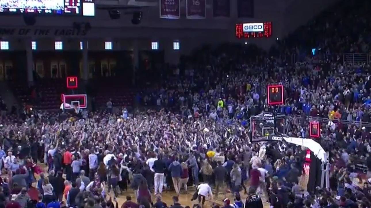 Sensation! Boston schlägt Nr.1 Duke