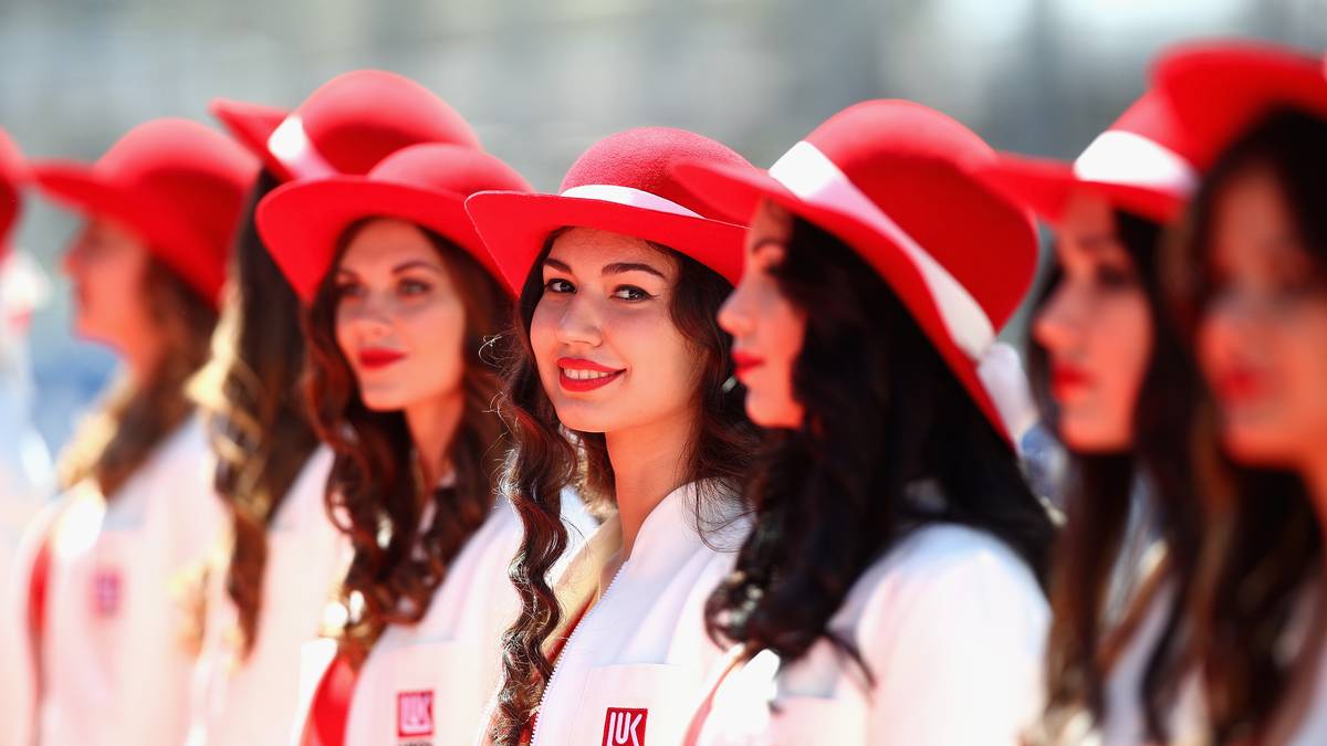 In der Aufstellung zeigen sie die schöne Seite Russlands