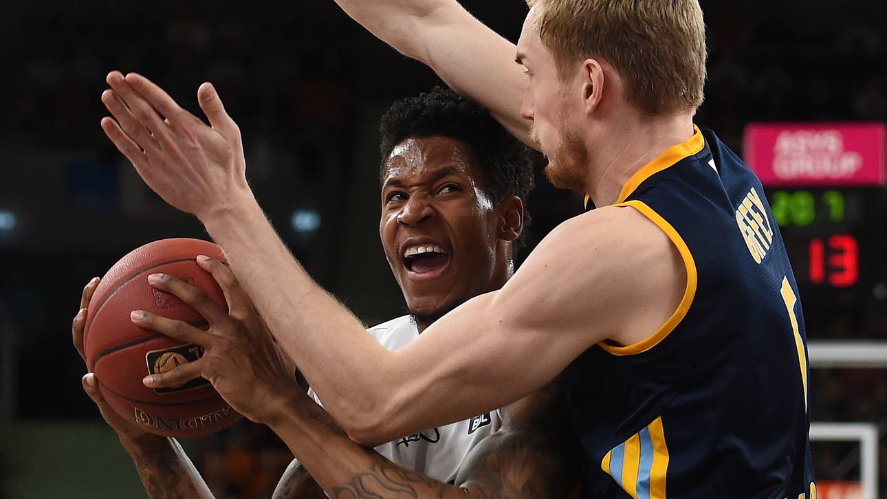 Giffey verlängert bei ALBA