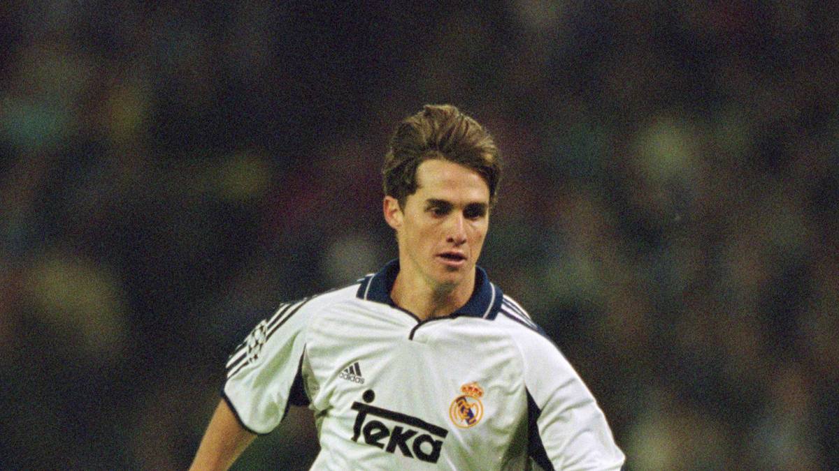 Nach dem Titelgewinn 2002 wurde er an Girondins Bordeaux verliehen, als er im darauffolgenden Sommer zu Real zurückkehren sollte, hatte Real das Interesse am Brasilianer verloren und verkaufte ihn an Real Saragossa