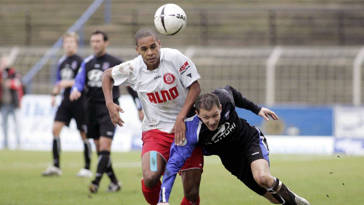 Aus dem Februar 2007 datiert der bisher letzte Doping-Missbrauch. Mark Lerandy (l.) vom Regionalligisten SC Pfullendorf nimmt ein Asthmamittel, gibt dieses aber nicht bei der Dopingkontrolle vorschriftsmäßig an. Urteil: sechs Spiele Sperre