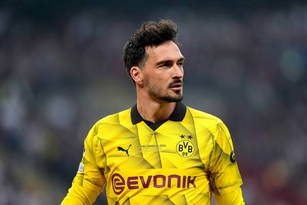 Wechselt Hummels in andere Top?