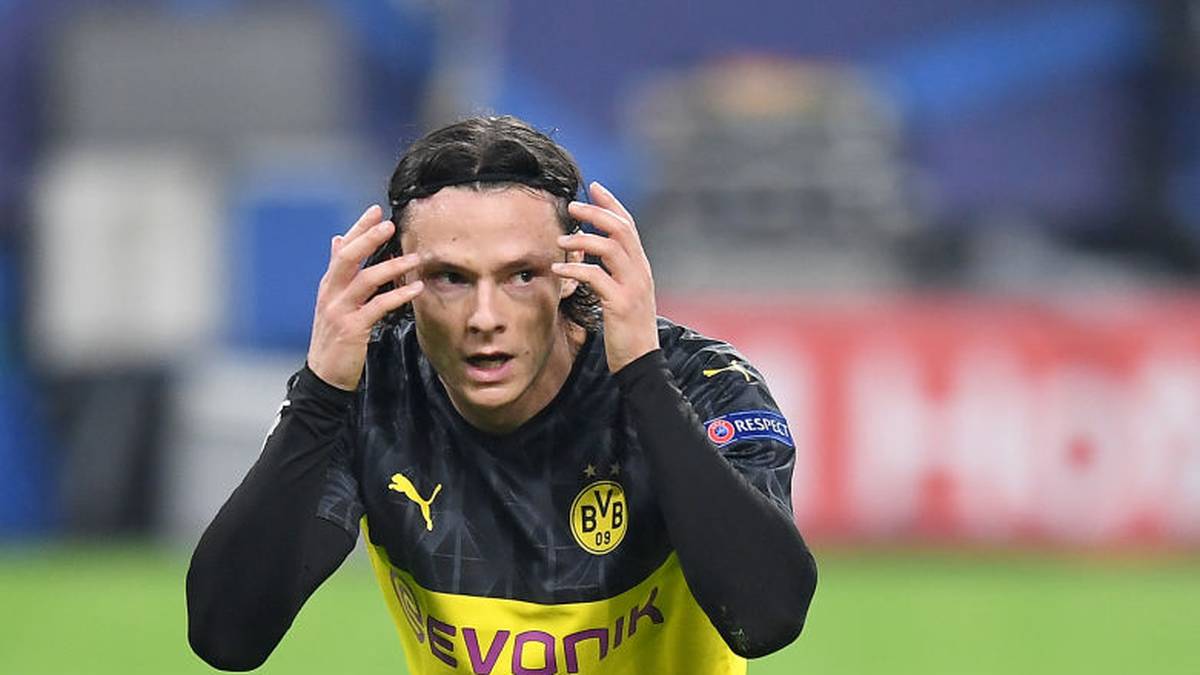 NICO SCHULZ: Wie schon im Hinspiel glänzte er mit durchwachsender Leistung auf der linken Abwehrseite. SPORT1-Note: 4