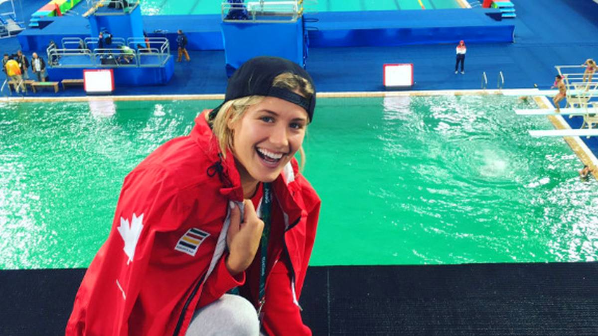 Im olympischen Einzelturnier ist Eugenie Bouchard gegen Angelique Kerber rausgeflogen und hat damit jetzt Zeit, sich in Rio ein bisschen umzuschauen. Im Schwimmstadion klettert die Blondine mutig auf den 10-Meter-Turm - gesprungen dürfte sie in diesem Outfit aber kaum sein...