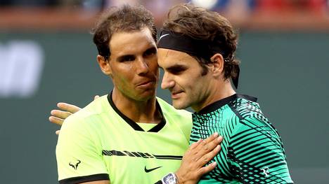 Rafael Nadal (links) und Roger Federer duellieren sich im Finale von Miami