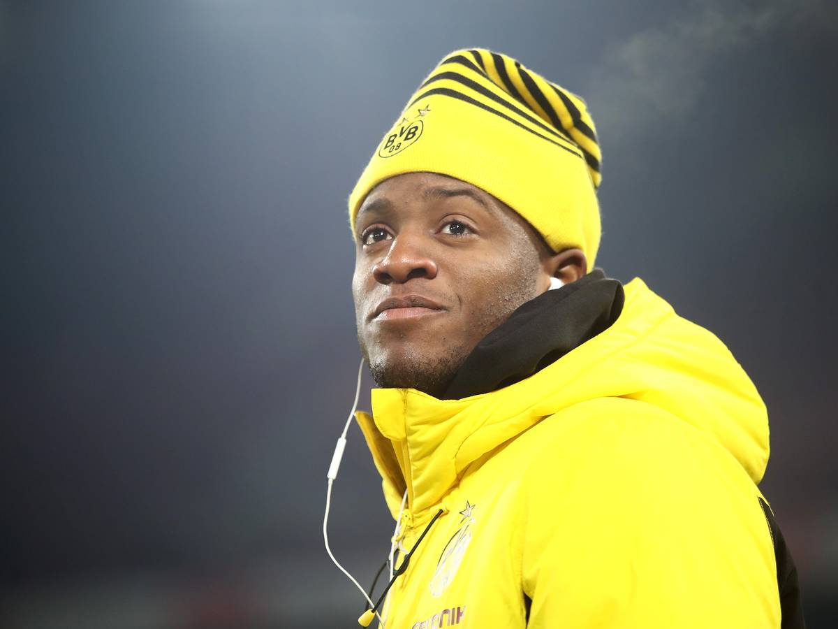 Michy Batshuayi Liebt Borussia Dortmund Wegen Batman Und Spongebob