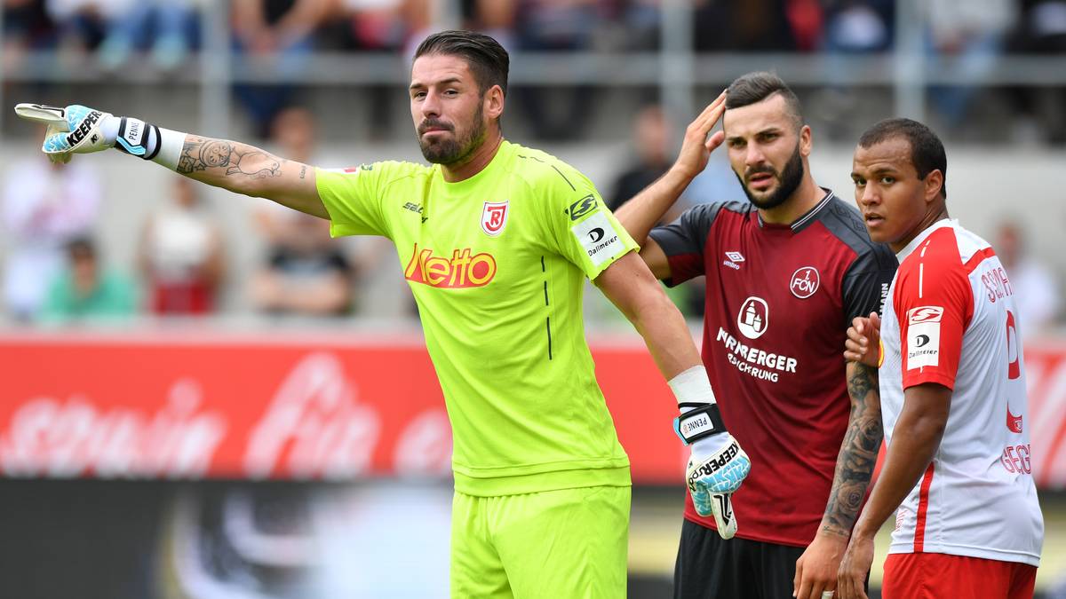 PLATZ 17: Philipp Pentke (Jahn Regensburg): Weisse Westen: 3 - Gegentore: 41