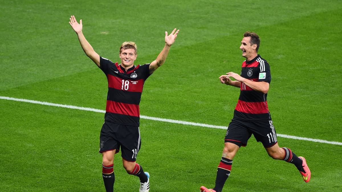 TONI KROOS: 2014 hatte der damals 24-Jährige einen großen Anteil am Gewinn des Titels. Nach der EM 2021 erklärte er seine DFB-Karriere für beendet, kehrte für die Heim-EM 2024 aber noch einmal zurück.