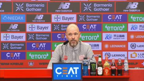 Erik ten Hag, Cheftrainer von Bayer Leverkusen, spricht vor der anstehenden Partie gegen Werder Bremen über den Kader der Werkself.