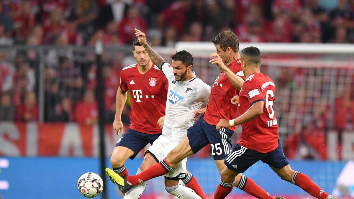 2018/19 - Bayern München - TSG 1899 Hoffenheim: In der Saison 2018/19 startet der Rekordmeister holprig, aber letztendlich auch erfolgreich. Gegen die TSG tun sich die Spieler vom neuen Trainer Niko Kovac lange schwer. Thomas Müller eröffnet den Torreigen, Adam Szalai gleicht eine halbe Stunde vor dem Ende aus
