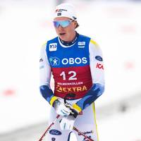Der schwedische Skilanglauf-Star William Poromaa stürzt in aussichtsreicher Position kurz vor dem Ziel. Nun droht ihm das vorzeitige Saisonende.