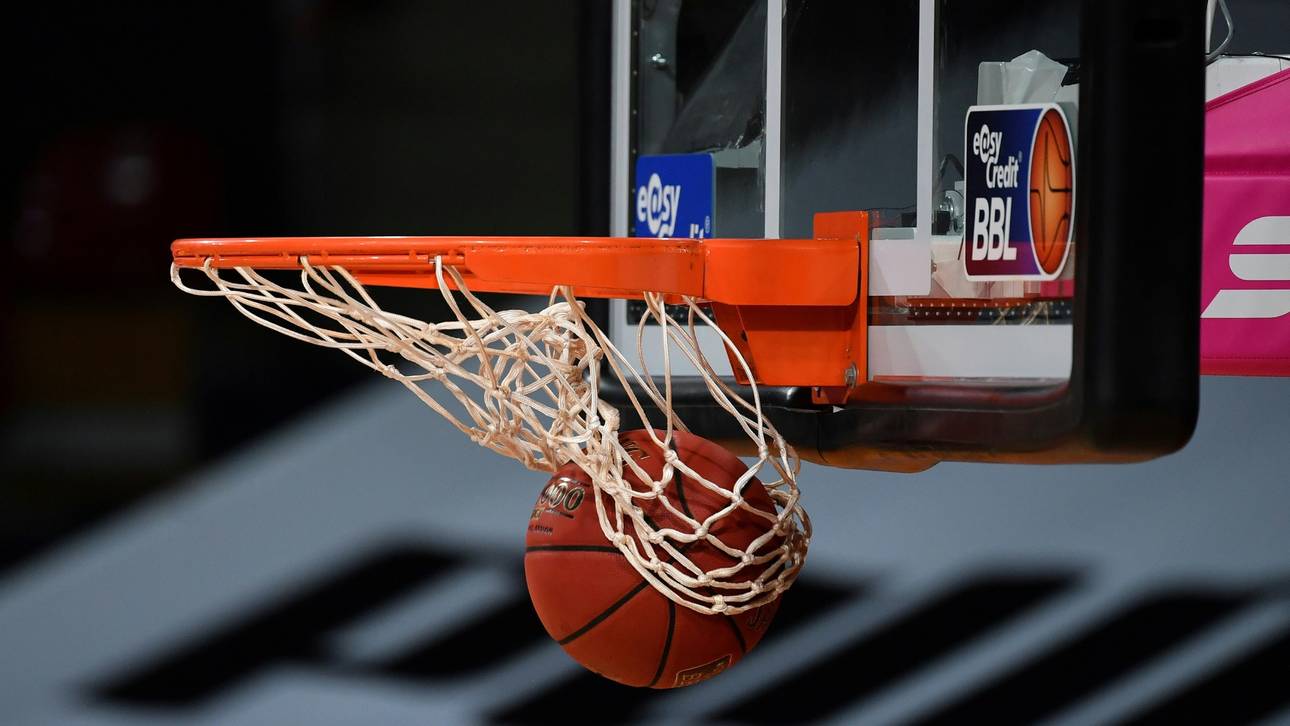 Bamberg holt US-Forward Gray