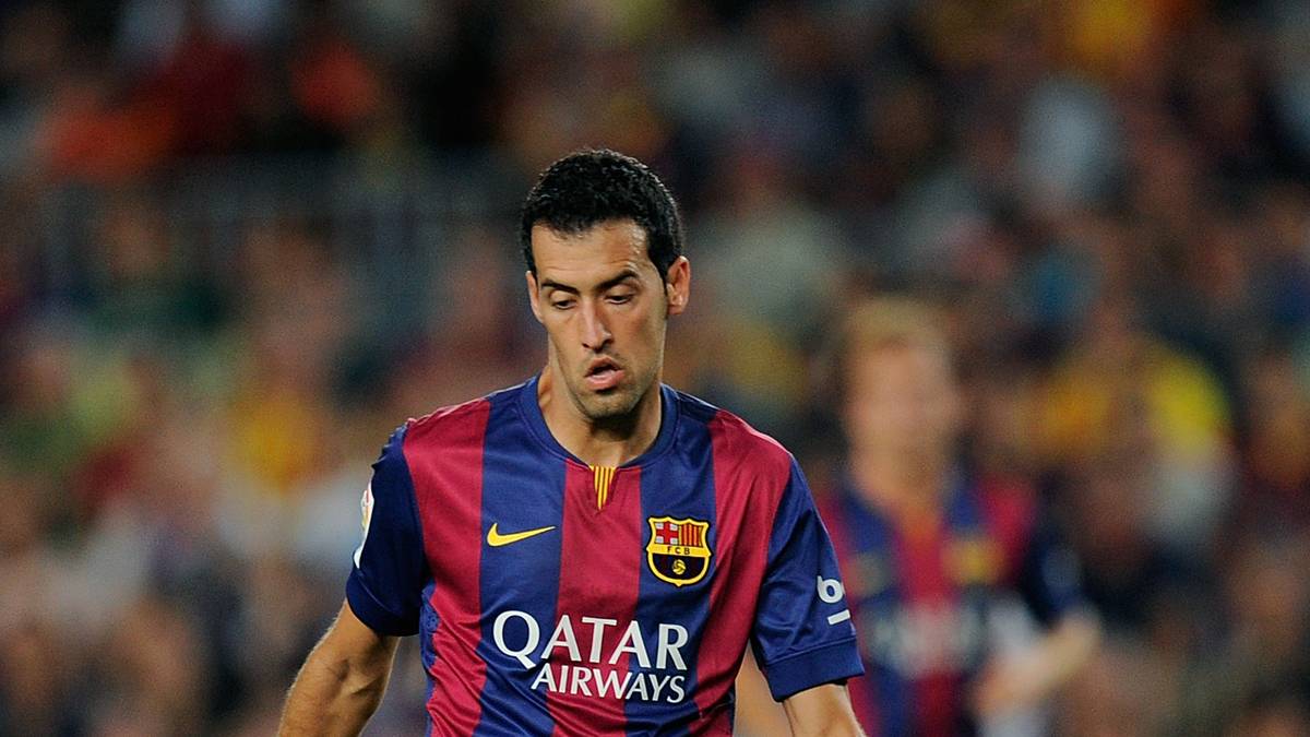 Der Abräumer der Katalanen heißt Sergio Busquets. Der 1,89 Meter große Defensivallrounder imponiert vor allem durch ein starkes Stellungsspiel. Auch offensiv ist der Spanier wertvoll für die Katalanen, indem er das Tempo des Spiels bestimmt 