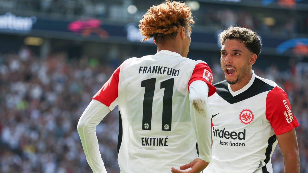 Torwartpatzer! SGE schenkt Sieg her
