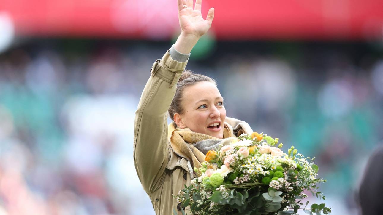 Schult bringt viertes Kind zur Welt