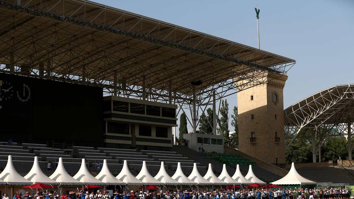 Josef-Stalin-Stadion, dann Wladimir-Lenin-Stadion und seit 1993 Tofiq-Bahramov-Stadion – das Stadion in Baku ist nach jenem Schiedsrichter benannt, der 1966 als Linienrichter im Finale der WM das umstrittene dritte Tor der Engländer gegen Deutschland gab