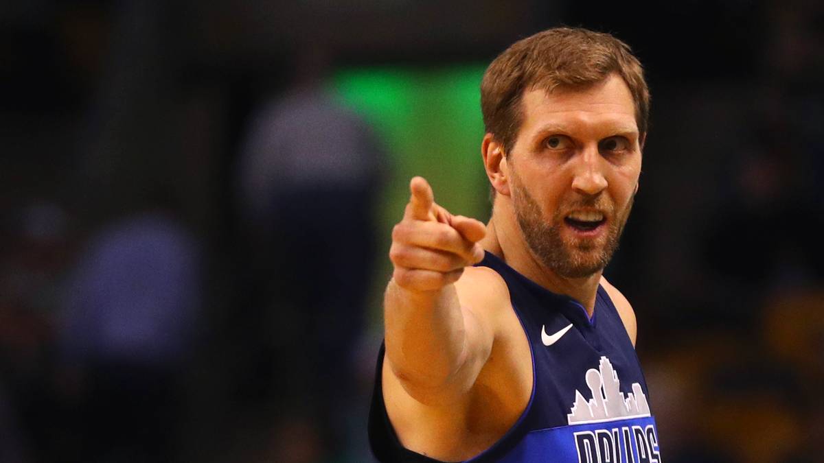 Dirk Nowitzki von den Dallas Mavericks schafft es international nicht in die Top 15. Bei den deutschen Fans liegt sein Trikot immerhin auf Platz sechs. Hawks-Star Dennis Schröder, der im letzten Jahr in Deutschland noch auf Rang sieben rangierte, schafft es in diesem Jahr nicht in die Top 10