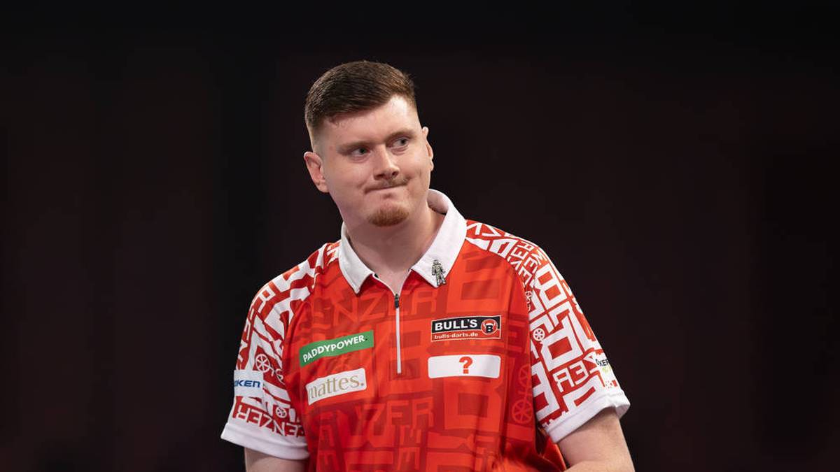 NIKO SPRINGER (Deutschland)
Spielte ein überragendes erstes Tour-Jahr mitsamt Titel auf der European Tour. Viele trauen ihm in Zukunft den WM-Pokal zu. Könnte allerdings in Runde 2 auf Rock treffen