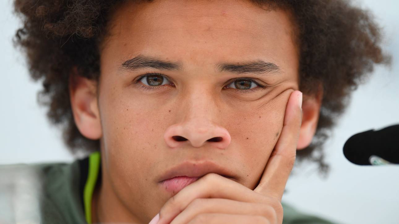 Sane lässt Zukunft auf Schalke offen