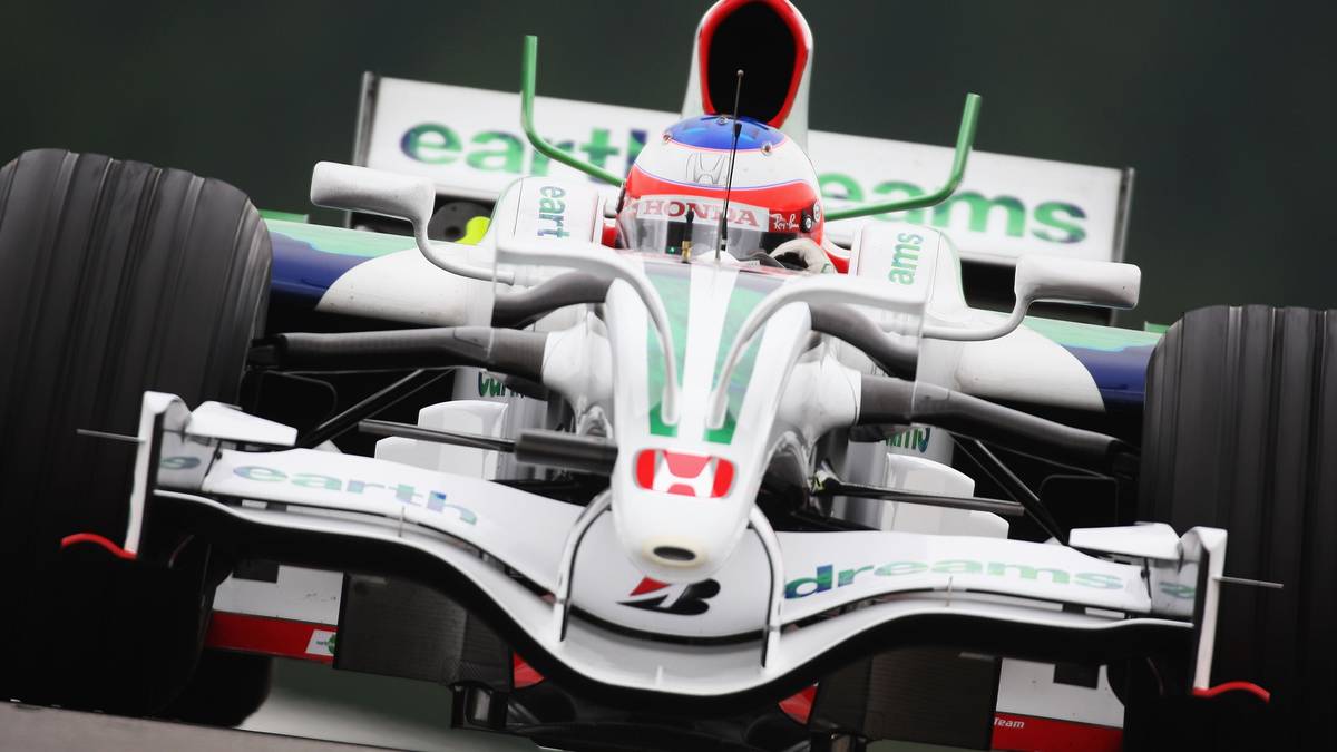 Zwei Jahre später spielen einige Teams komplett verrückt. So wuchern bei Honda in der Saison 2008 die sogenannten "Hasenohren" aus der Nase