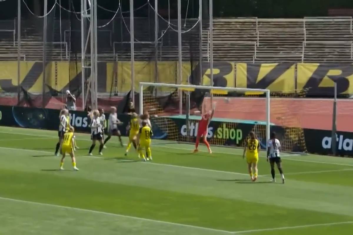 Die Frauen-Mannschaft von Borussia Dortmund verliert ihr Testspiel gegen Juventus Turin deutlich.