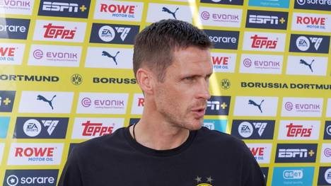 Borussia Dortmunds Sportdirektor Sebastian Kehl gibt ein Update zu den Verletzungen von Julian Duranville und Nico Schlotterbeck.