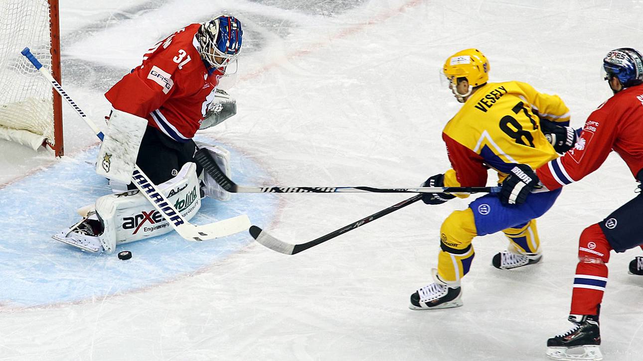 Eisbären verlieren Eishockey-Krimi von Berlin