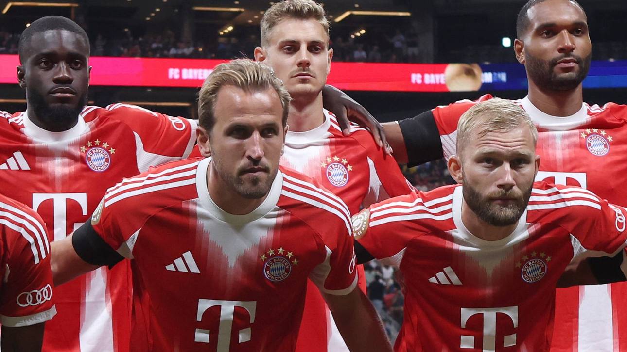 Bayern und BVB mit Trauerflor