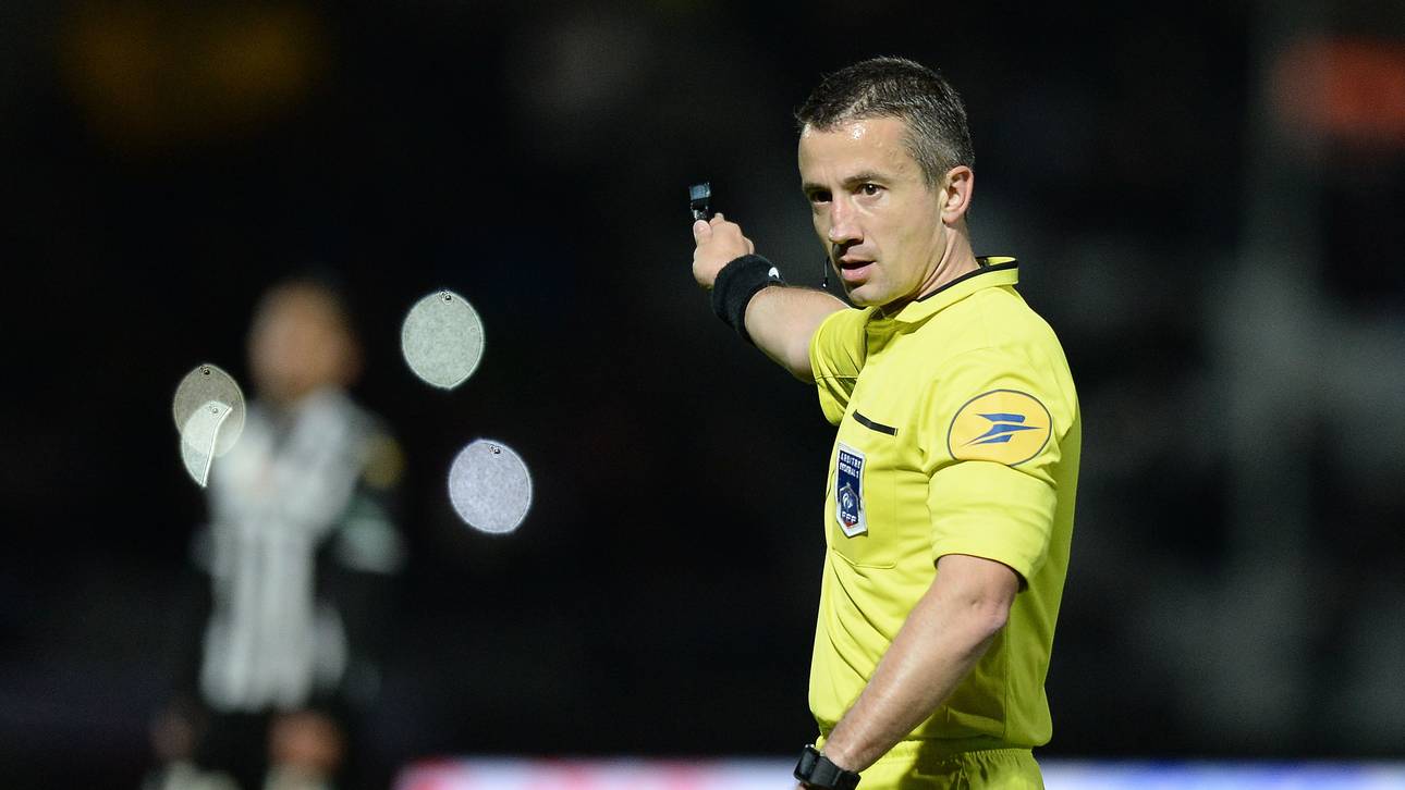 Frankreich: Gehaltserhöhung für Schiris