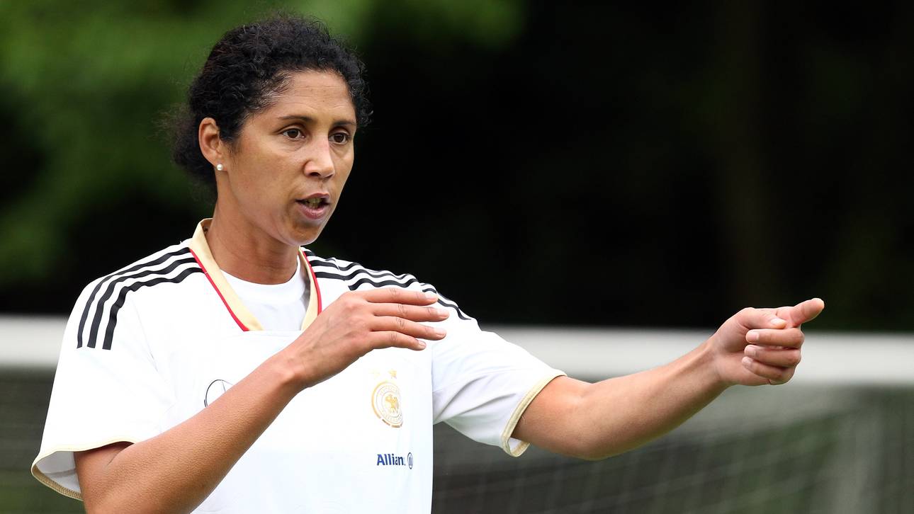 Jones übt bei DFB-Junioren