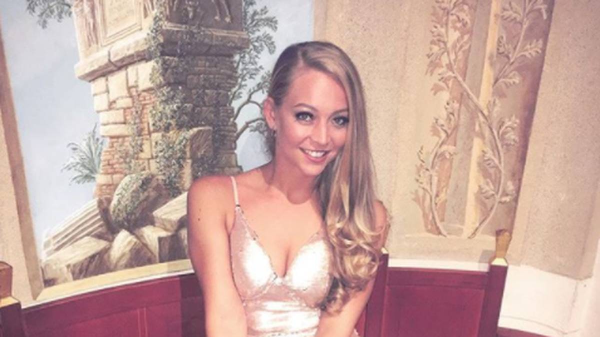 Ashley Zaat war eines von zwei neuen Walk-on-Girls bei der Darts-WM 2018